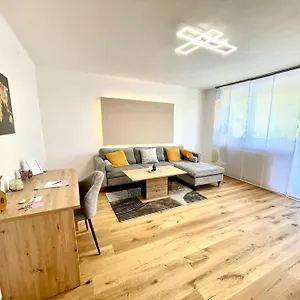 city-wohlfhloase-mit-parkplatz.graz-austria-hotels.com/